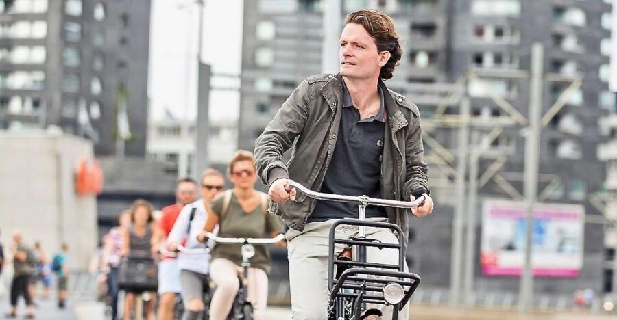 Rotterdam: Food Tour by Bike - Architecture, art, and harbor stories between bites