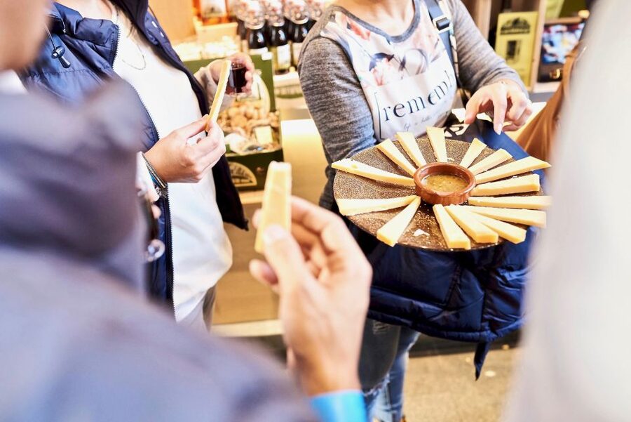 Rotterdam: Food Tour by Bike - Who will enjoy this Rotterdam food tour most