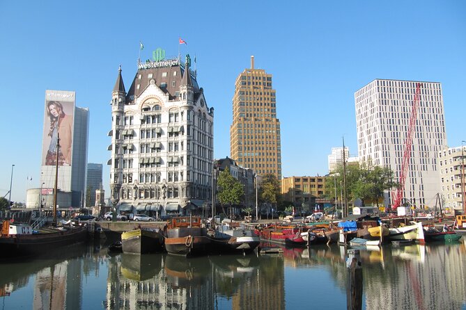 Rotterdam Must Do Tour: Highlights, History, WW2 and Architecture - Meeting the guide at Rotterdam Centraal