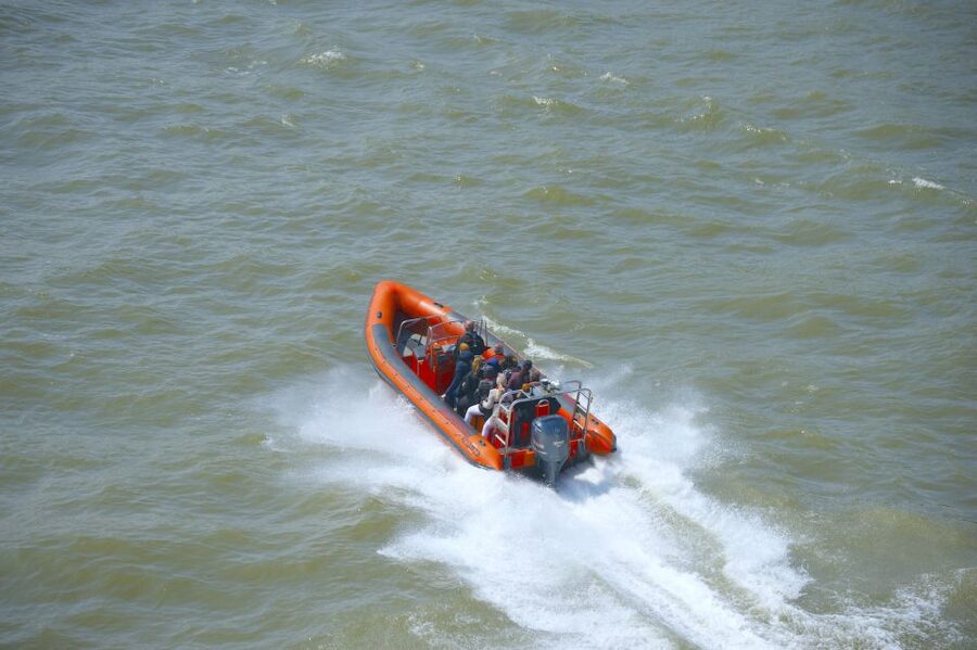 Rotterdam: Private Maas River Speedboat Cruise - Speed on the Maas, Up to 90 km/h
