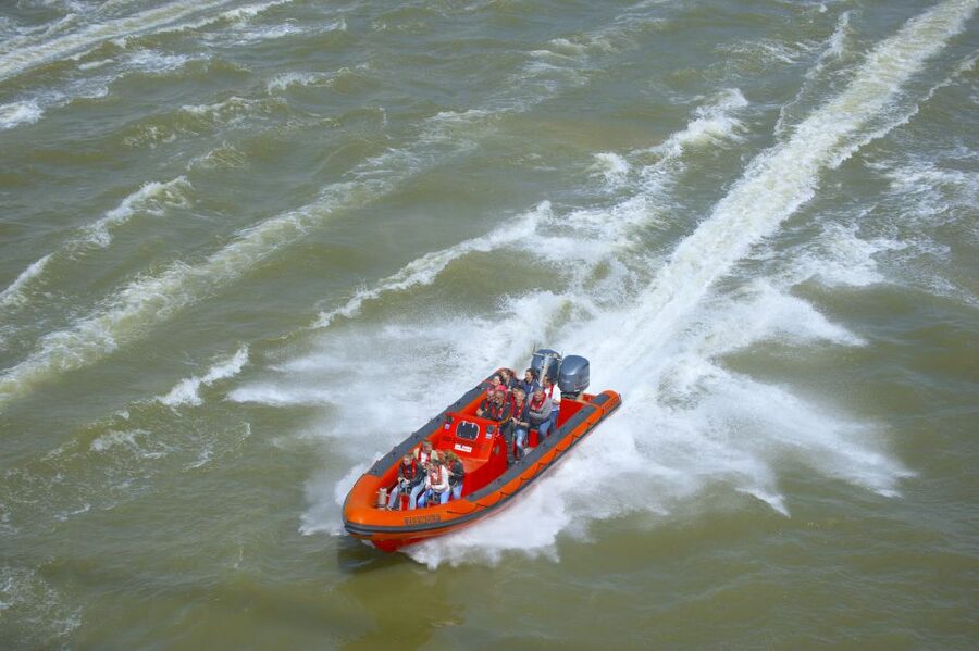 Rotterdam: Private Maas River Speedboat Cruise - Returning Past SS Rotterdam and Euromast Tower