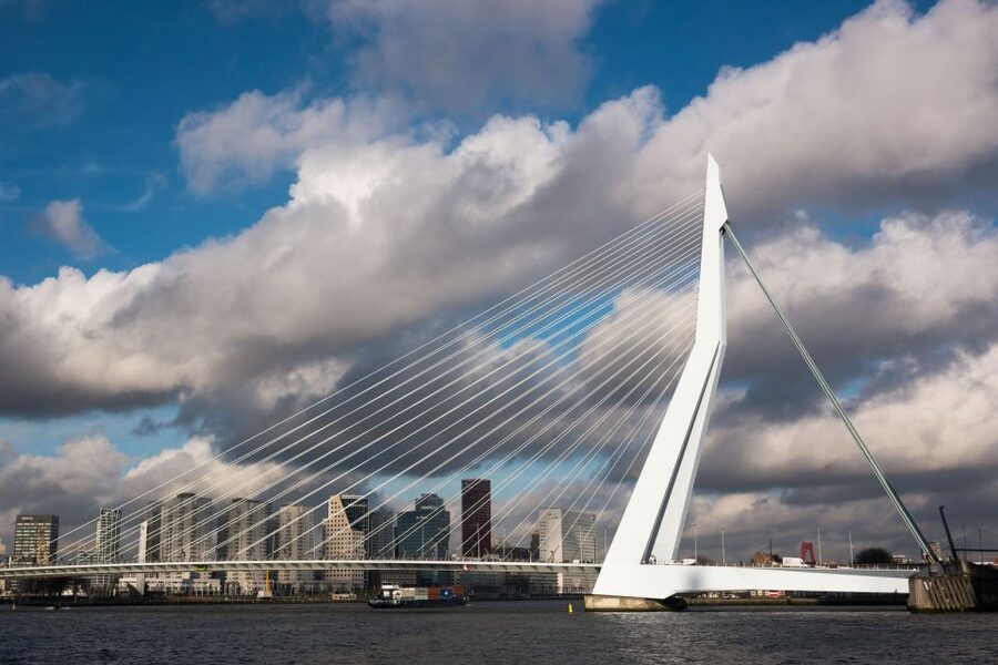Rotterdam: Private Tour with a Local - Why a local orientation can improve your Rotterdam visit