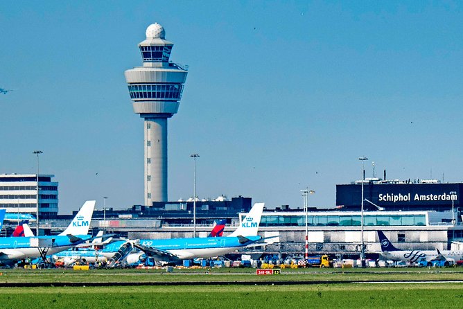 Roundtrip Transfer Schiphol - Amsterdam - What the meet and greet is really worth