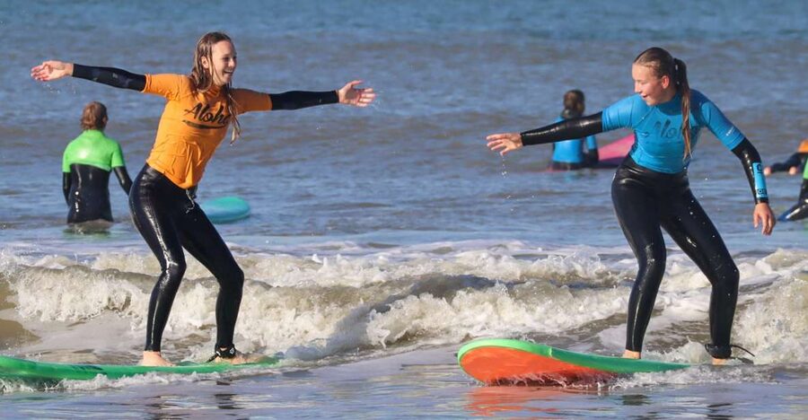 Scheveningen Full-day Surfing lessons with Lunch - Key points at a glance