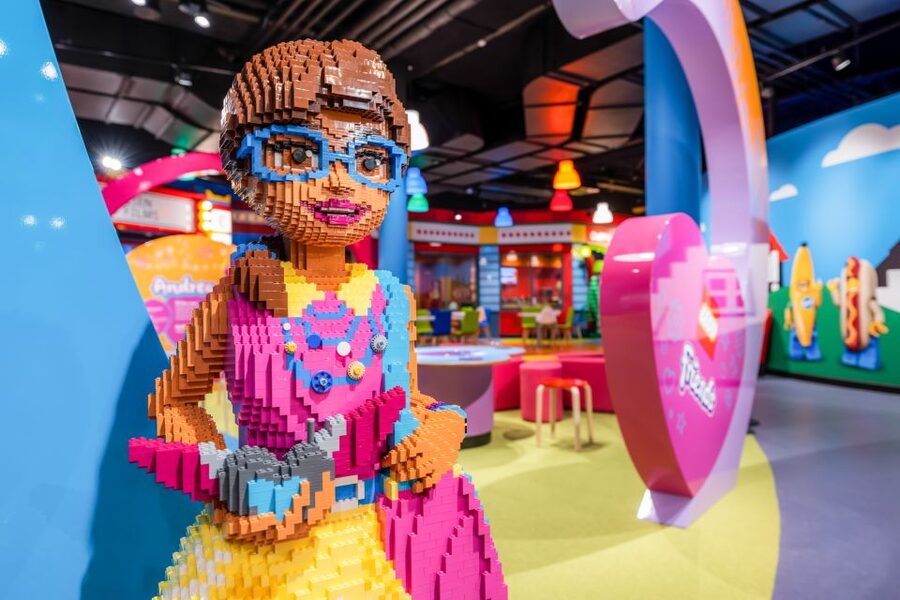 Scheveningen: LEGOLAND® Discovery Centre Entry Ticket - Testing cars and building your own creations