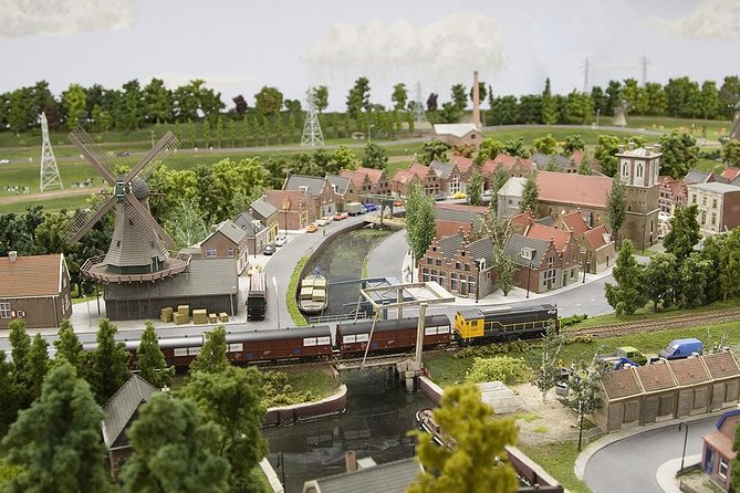 Skip the Line: Entrance Ticket to Miniworld Rotterdam - The small details are the real entertainment