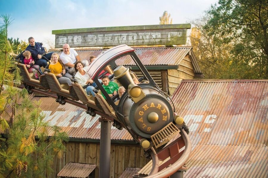 Slagharen: Dayticket Themepark & Resort Slagharen - Ride the Pioneer Express through more than 60 years of park history