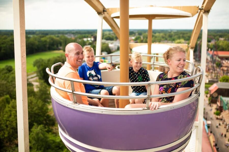 Slagharen: Dayticket Themepark & Resort Slagharen - Use the Cable Car to end the ride loop