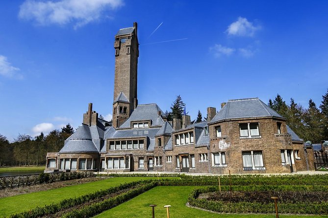 Small Group Tour to NP Hoge Veluwe (van Gogh) from Amsterdam - Jachthuis Sint Hubertus for architecture lovers