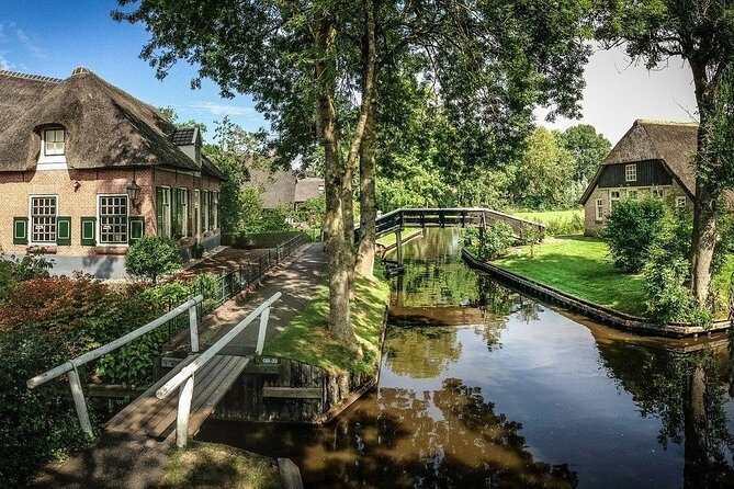 Small-Group Tour to Windmills & Giethoorn with boat tour - Planning food, clothing, and energy