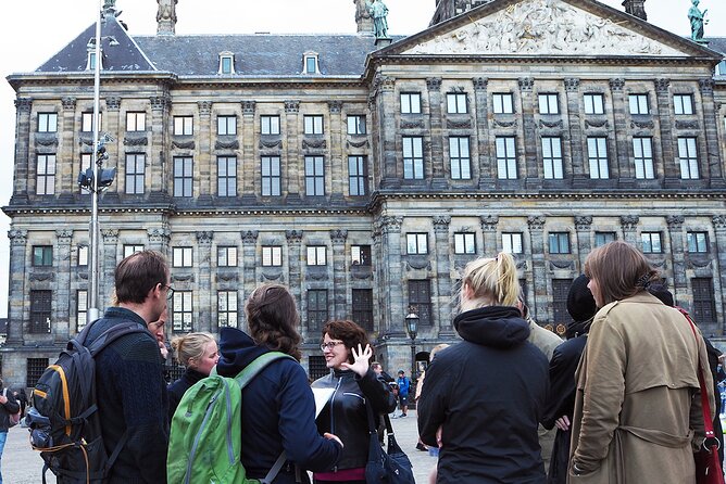 Small-Group Women's History Tour in Amsterdam - Queen Wilhelmina and a different view of the Dutch monarchy