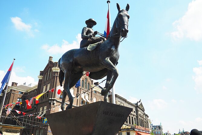 Small-Group Women's History Tour in Amsterdam - Beurs van Berlage and the women behind commerce