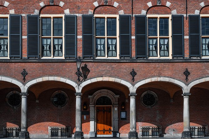 Surprise Walk of The Hague with a Local - A compact introduction to The Hague’s many sides