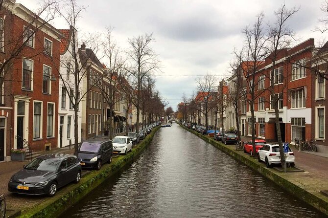 The Blue's Clues in Delft Exploration Game and Tour - From Oostpoort to Delft’s medieval edge