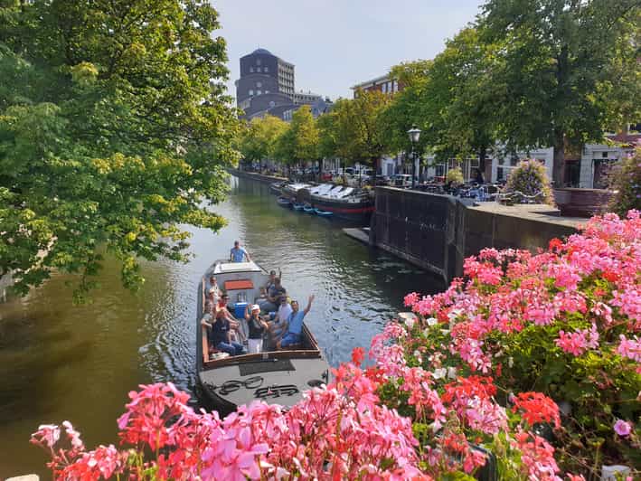 The Hague: City Canal Cruise - Key points to know before boarding