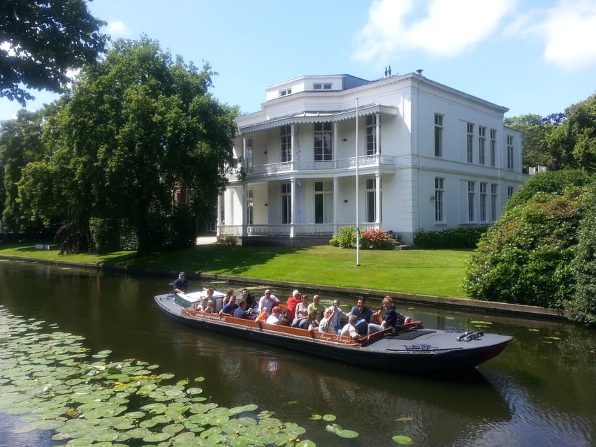 The Hague: City Canal Cruise - The old barge, the skipper, and the guide