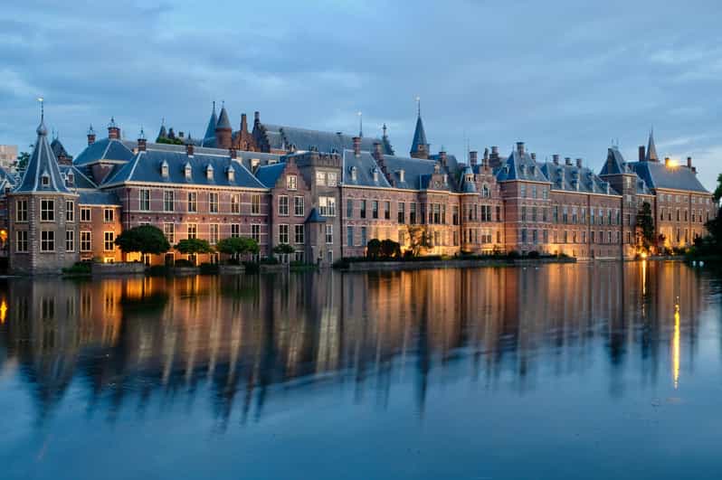 The Hague: City Walking Tour - Following the Hofvijver beside the seat of power