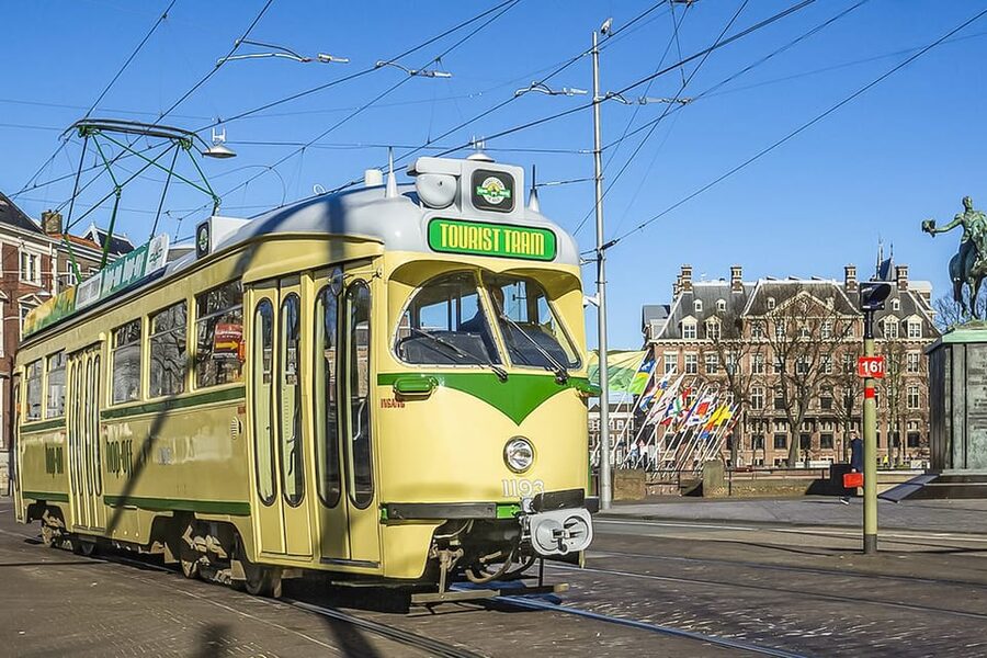 The Hague: Hop-on Hop-off Old-Fashioned Heritage Tram Tour - Kurhaus, Zwarte Pad, and the beach at Scheveningen