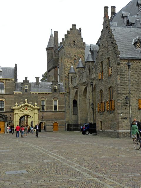 The Hague: Old City Private Walking Tour - The Binnenhof and the making of a political city