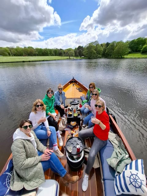 The Hague: Private Boattour up to 10 persons - A quieter way to see The Hague