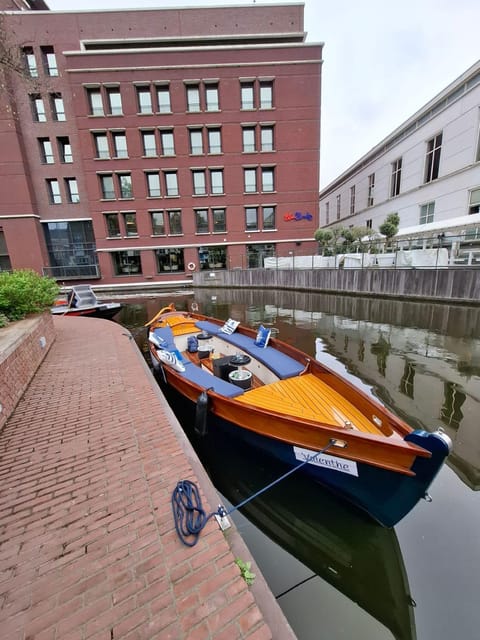 The Hague: Private Boattour up to 10 persons - The practical booking details that matter