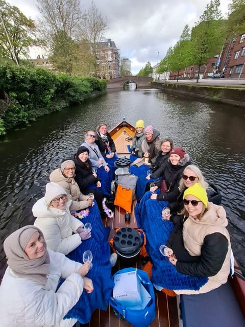The Hague: Private Boattour up to 10 persons - Should you book the The Hague private boat tour?
