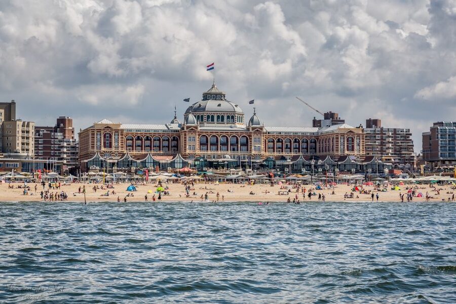The Hague: Scheveningen Beach RIB Speedboat Tour - Sharp turns, spray, and the physical side of the ride