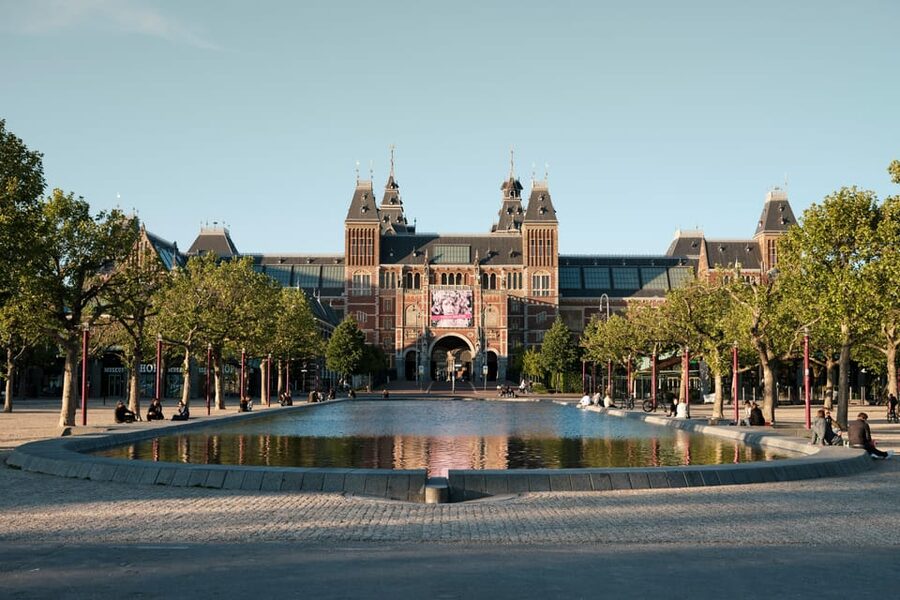 The Rijksmuseum Tour: Small Guided Group with Museum Entry - Why a Rijksmuseum guide makes sense