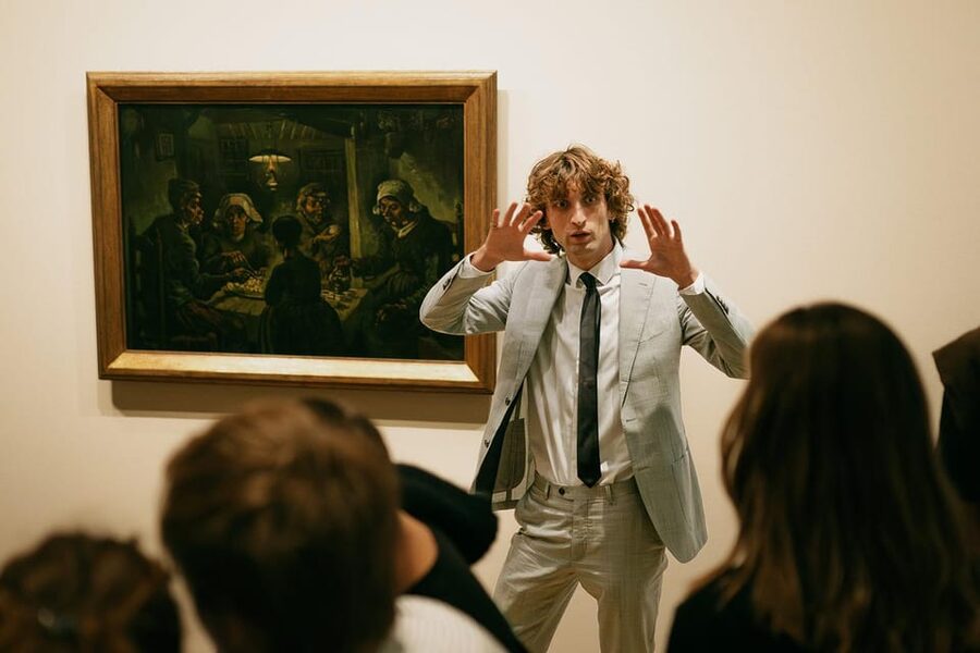 Tour in Spanish: Van Gogh Museum Private Tour - Why this Van Gogh visit feels different