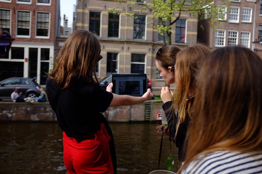 True Crime Tour Amsterdam: Explore the Dark Side of the City - Is the $32 price good value?