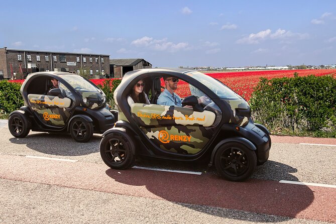Tulip Fields near Keukenhof - Self-Drive Audio Tour for 2 People - De Tulperij and the farm stop