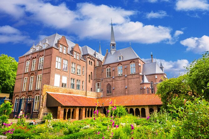 Uniquely Utrecht: An Audio Tour of its Charming City Centre - A quiet pause at Pandhof Dom