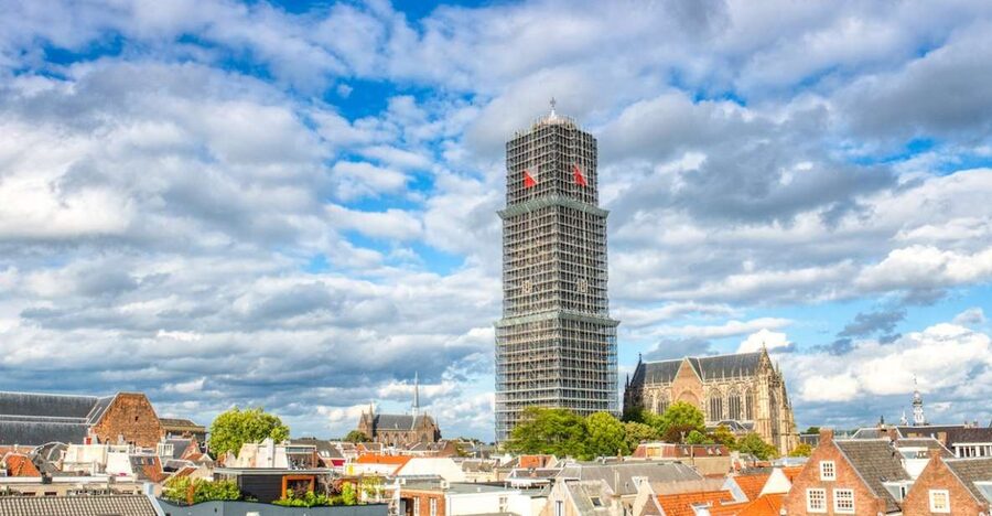 Utrecht: Dom Tower Entry Ticket and Guided Tour - Four stops that break up the 465-step climb