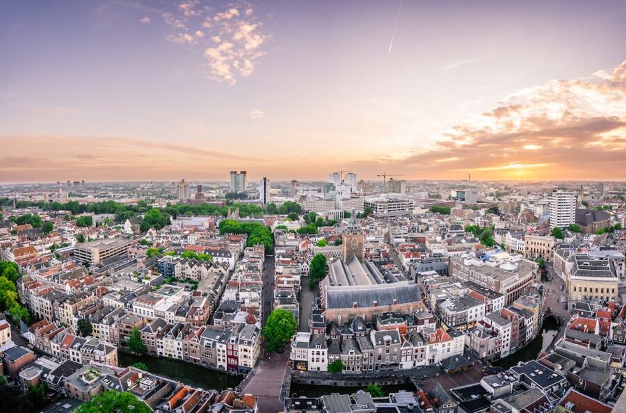 Utrecht: Dom Tower Entry Ticket and Guided Tour - Stories that give the tower a human scale