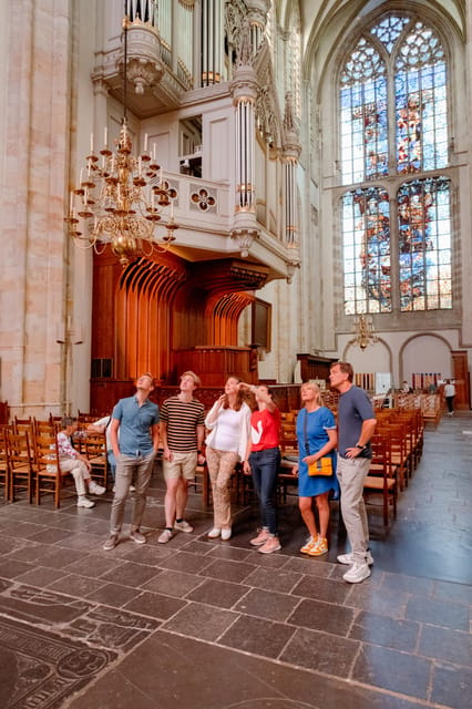 Utrecht: Domplein Highlights Tour - Lofen Palace and the medieval power center