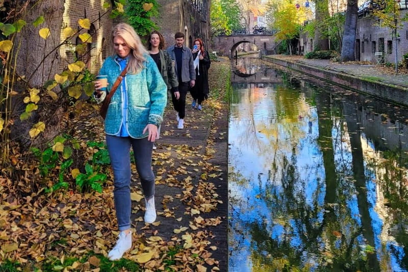 Utrecht: Food Tour with many stops at vegan restaurants! - Copper Branch brings a modern plant-based stop