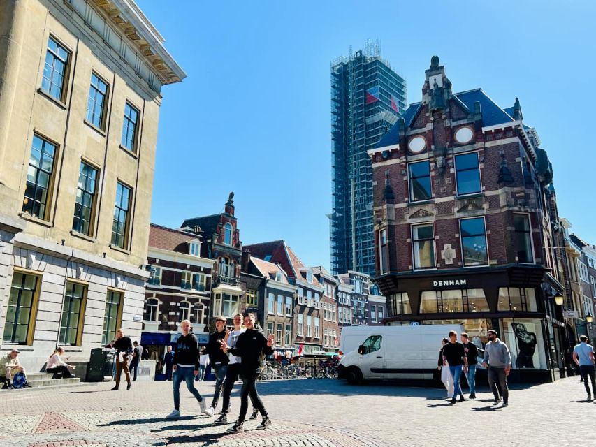 Utrecht: Highlights and Secrets with a Walking Tour - The Oudegracht and its two-level character