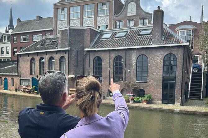 Utrecht Historic City: a Self-Guided Augmented Reality Tour - Janskerk and two centuries of flowers