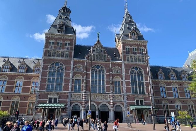 Van Gogh Museum, Rijks Museum & Walking Tour - Private Day Tour - The walking tour: canals, courtyards, and Amsterdam’s less obvious corners