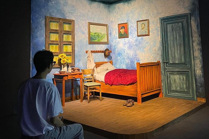 Van Gogh Museum Skip the Queue with Audio Guide - Reading the letters to Theo
