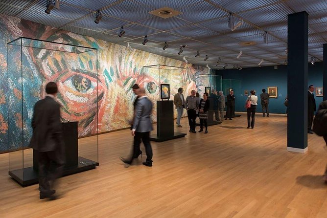 Van Gogh Museum Tour excluding Entrance Tickets - Meeting Hanna at Museumplein