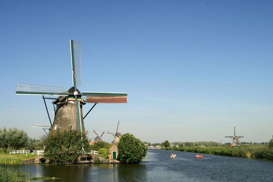 VIP Private Full Day Tour of the Netherlands - The Hague for a change of scale