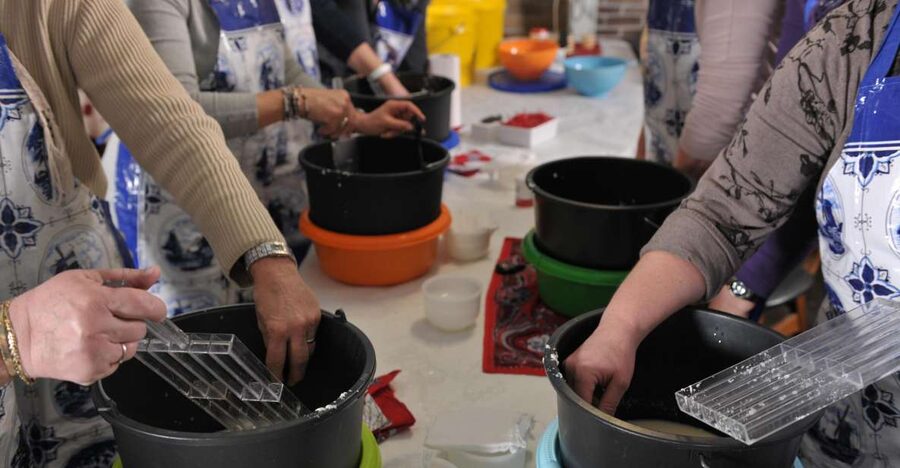 Volendam: 2.5-Hour Cheesemaking Workshop & Clog Making Tour - Inside the wooden shoe factory