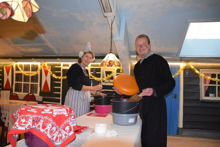 Volendam: 2.5-Hour Cheesemaking Workshop & Clog Making Tour - Getting there from Amsterdam and choosing your time