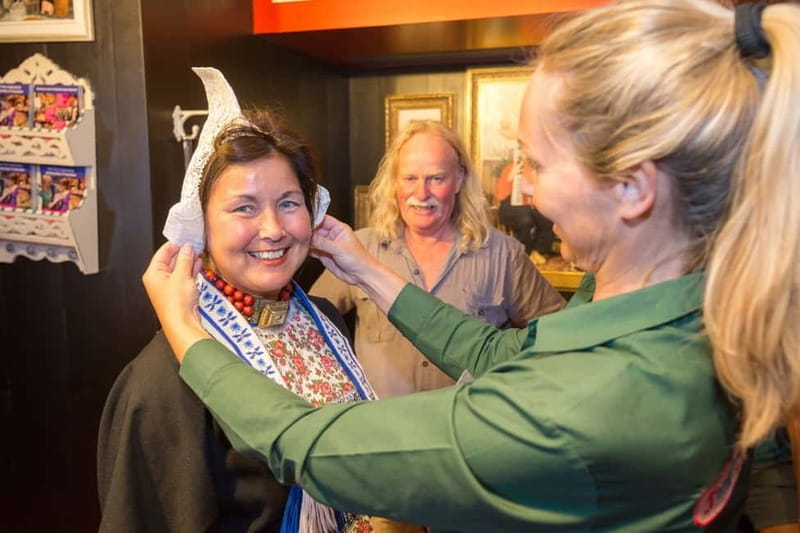 Volendam: Photo Opportunity in Traditional Dutch Costume - Why the 25-minute visit fits a Volendam day