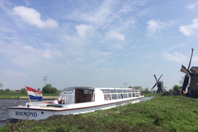 Windmill cruise through Warmond - A gentle introduction to the Kagerplassen