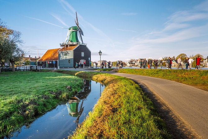 Windmill Tour from Amsterdam, Including Volendam & Marken - Marken and the traditional wooden shoe workshop