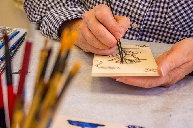 Workshop 'Paint your own Delft Blue Tile!' - Key points before you book