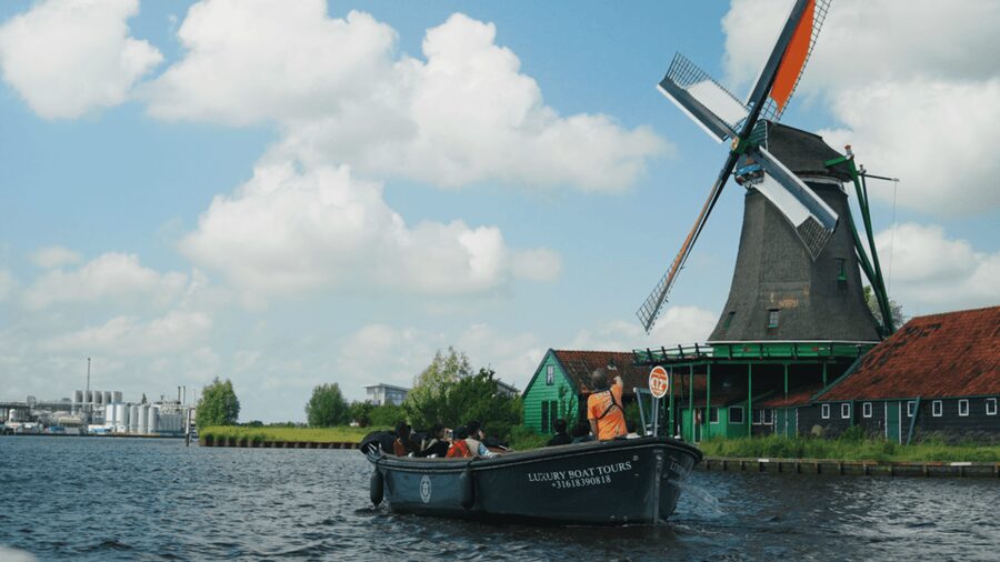 Zaanse Schans: Cruise UNESCO Windmills Village + Live Guide - At the main dock beside Cacaolab