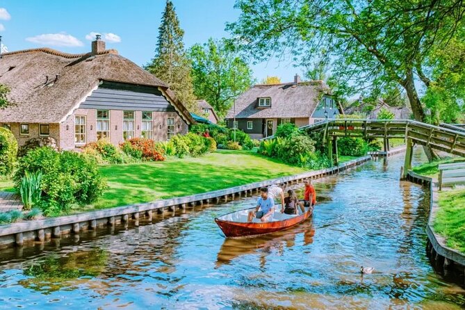 Zaanse Schans Giethoorn Private Tour from Amsterdam Canal Cruise - Giethoorn by covered boat